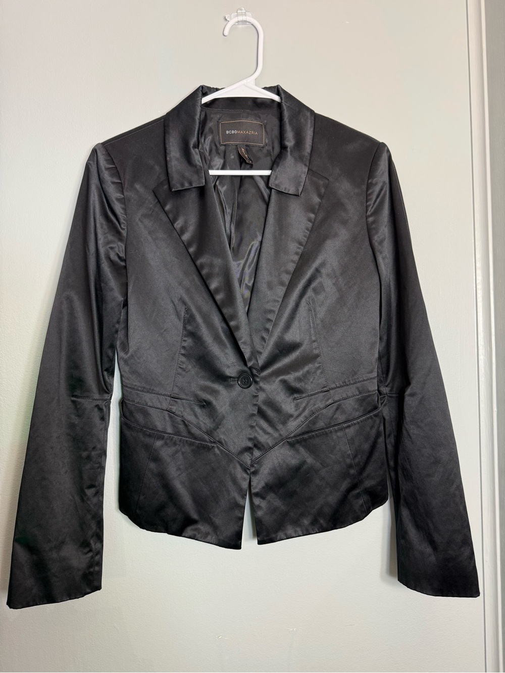 45. BCBGMaxAzria Black Satin Single-Button Blazer